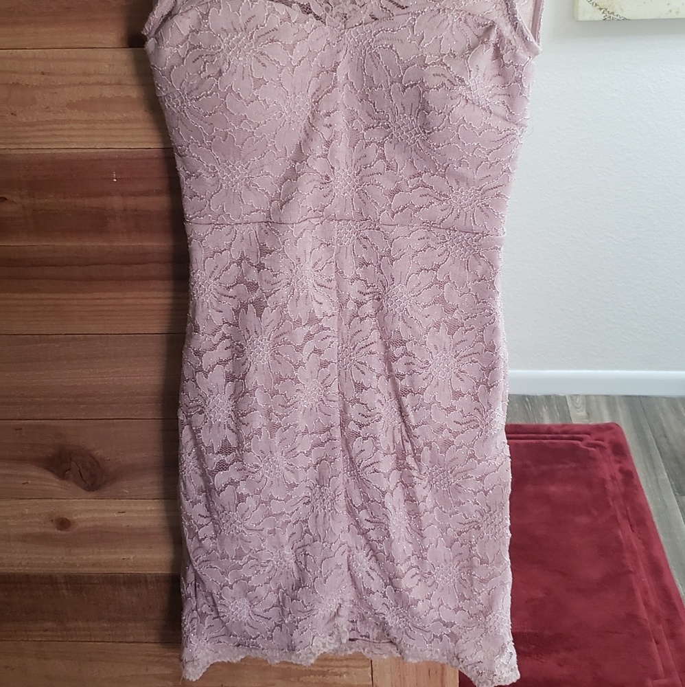Dress - Picture 2 of 2